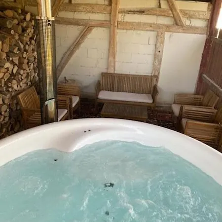 펜션 Longere Des Templiers Near Troyes