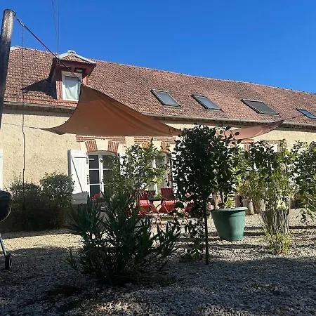 Longere Des Templiers Near Troyes