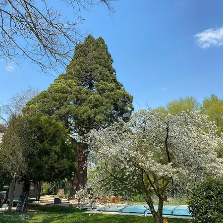 Longere Des Templiers Near Troyes Payns